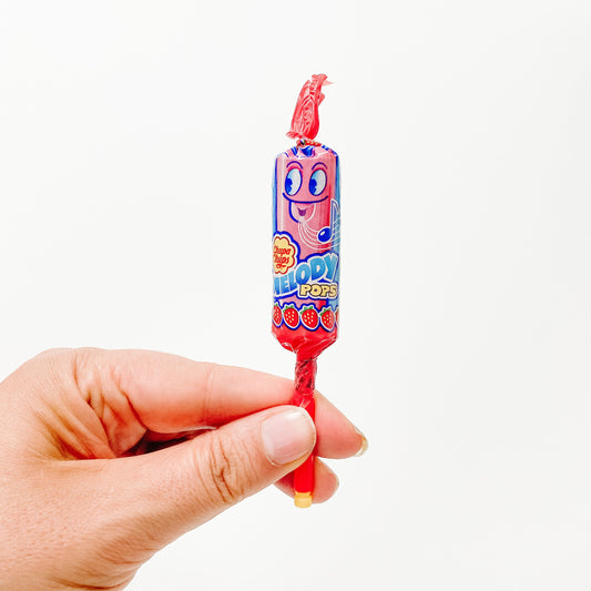 Chupa Chups Melody Pop in hand